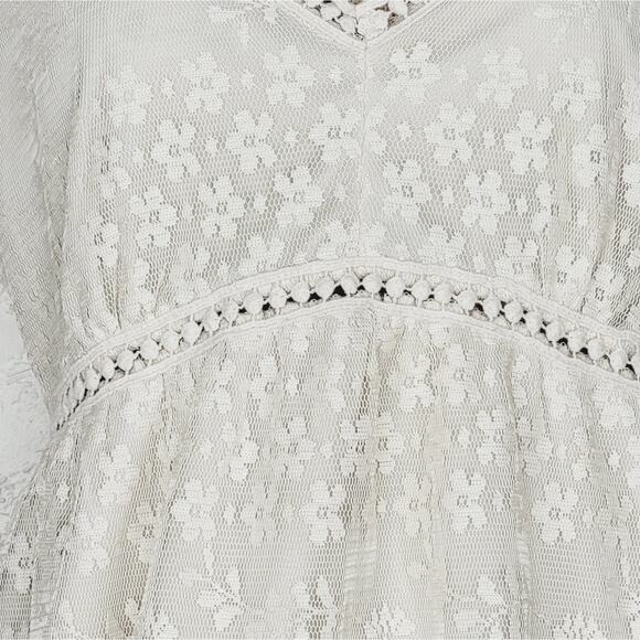 Emmer & Oat Ecru Lace V-Neck Baby Doll Empire Waist Short Sleeve Top Size Small - Picture 4 of 9